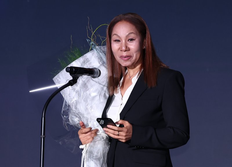 송강호, 박찬욱 아름다운예술인상 대리 수상…안효섭 신인예술인상(종합)