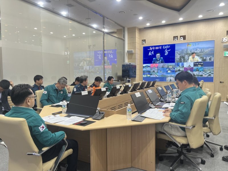 지난 22일 진행된 핼러윈 안전관리대책 점검회의 사진.(서울시 제공)