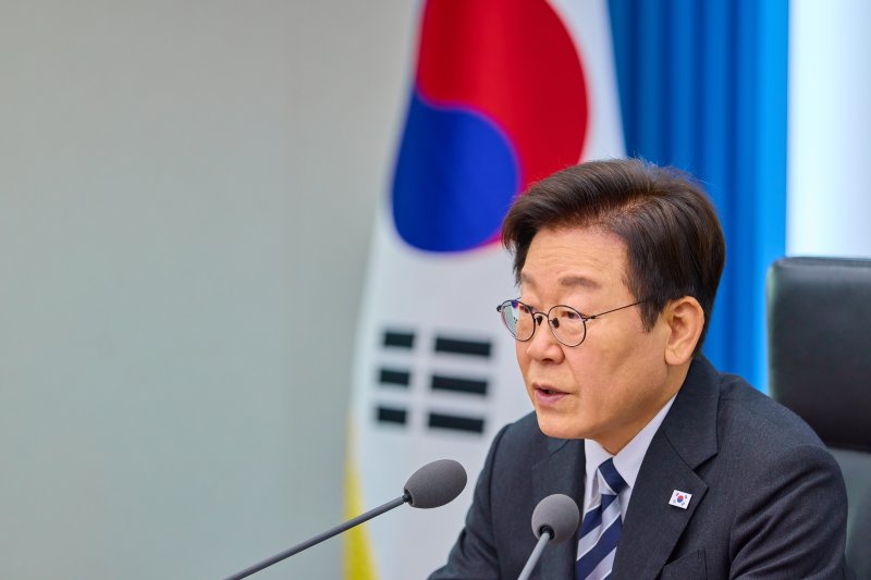 이재명 대통령이 23일 서울 용산 대통령실 청사에서 열린 수석보좌관회의에서 발언하고 있다. (대통령실 제공. 재판매 및 DB 금지) 2025.10.23/뉴스1 ⓒ News1 이재명 기자