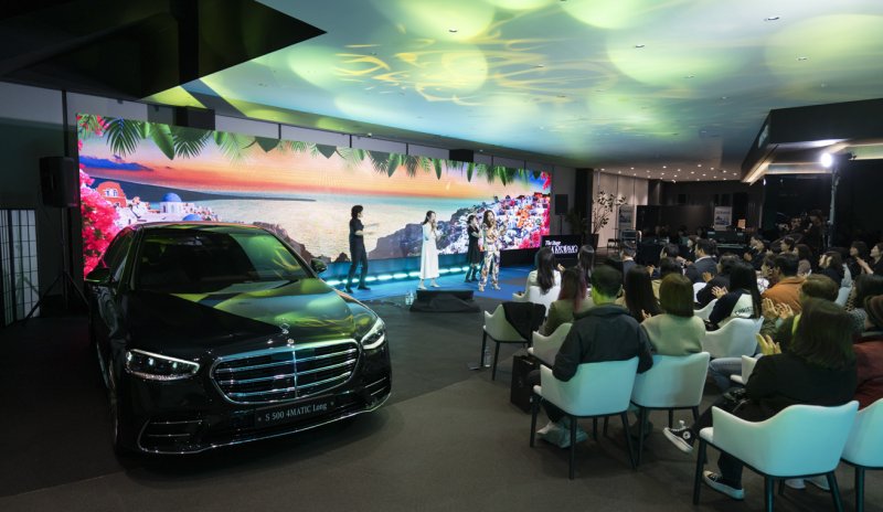 지난 21일, 메르세데스-벤츠 강남자곡 전시장에서 열린 '더 스테이지 한성' 공연 모습 (한성차 제공)