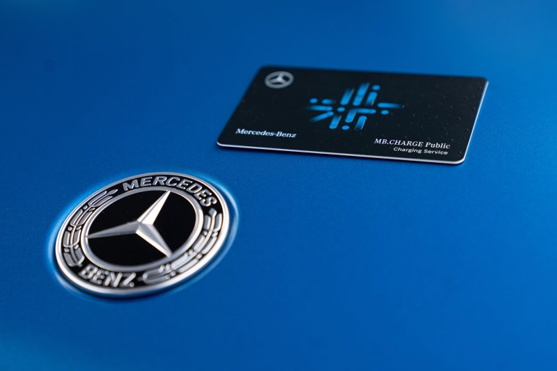 [서울=뉴시스] 메르세데스-벤츠 코리아가 전기 및 하이브리드 차량 고객의 충전 경험 강화를 위한 'MB.CHARGE 퍼블릭' 서비스를 출시했다. (사진=메르세데스-벤츠 코리아 제공) 2025.10.24 photo@newsis.com *재판매 및 DB 금지