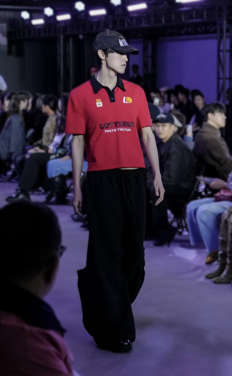 [서울=뉴시스] 롯데리아X몽세누 워크웨어. (사진=롯데GRS 제공) *재판매 및 DB 금지