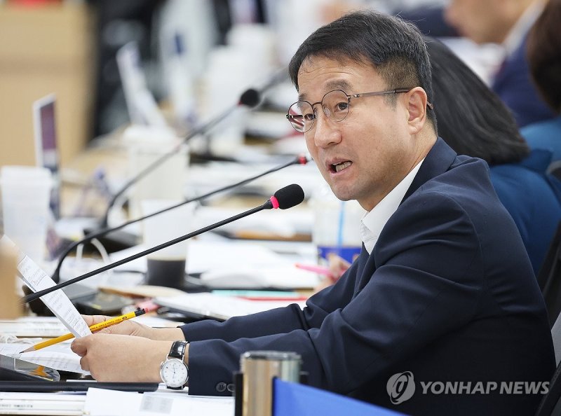 질의하는 한병도 의원 (출처=연합뉴스)