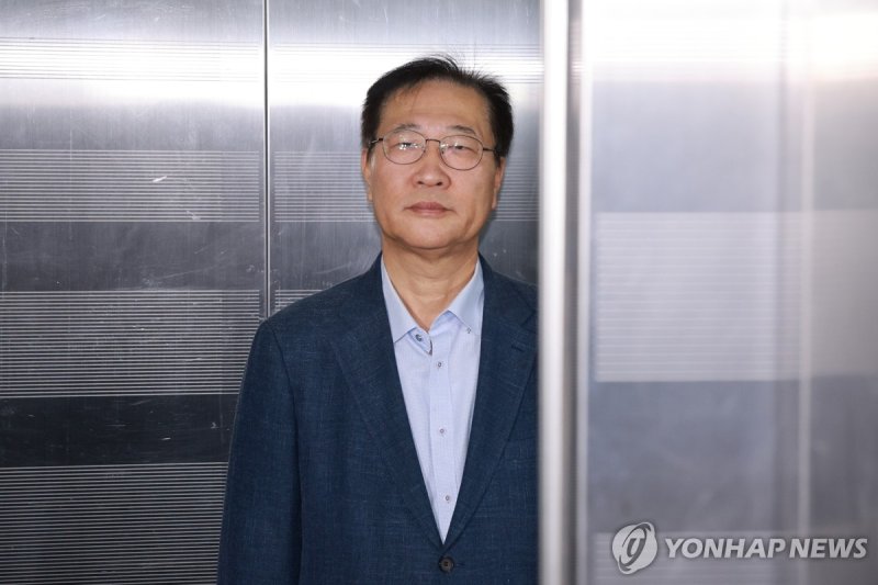 피의자 신분으로 해병특검 출석하는 박성재 전 장관 (출처=연합뉴스)