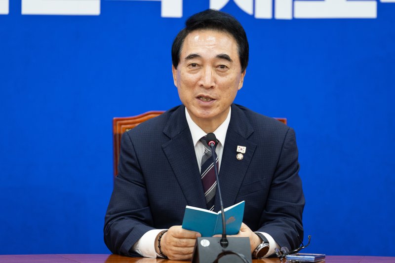 박수현 더불어민주당 수석대변인. 2025.10.12/뉴스1 ⓒ News1 유승관 기자