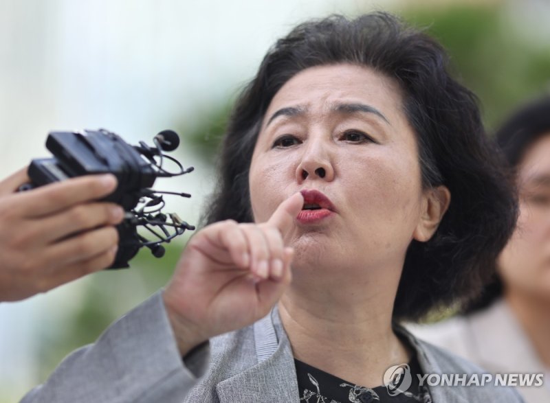 발언하는 김영선 전 의원 (출처=연합뉴스)