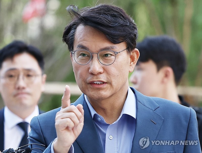 특검 향하는 윤상현 의원 (출처=연합뉴스)