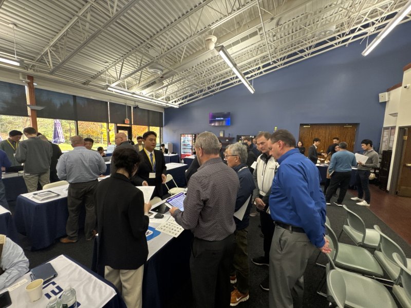 [양산=뉴시스] 양산시 북미 미래자동차 무역사절단이 구매 설명회에 참석했다. (사진=양산시 제공) 2025.10.24. photo@newsis.com *재판매 및 DB 금지