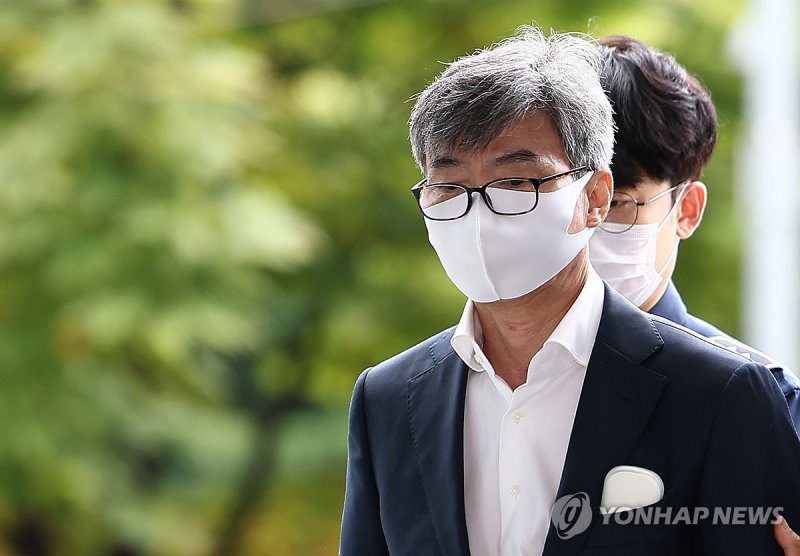 특검 향하는 이종호 전 블랙펄인베스트 대표 (출처=연합뉴스)