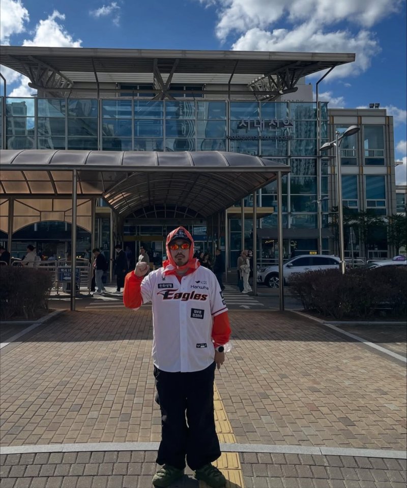 '한화팬' 강재준, 대전 갔다…반드시 이기고 올 것