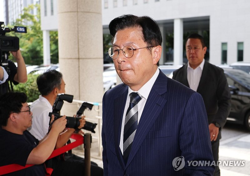 황교안 대표, '패스트트랙 사건' 결심 공판 출석 (출처=연합뉴스)