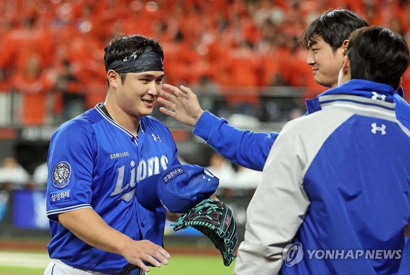 마운드 내려가는 최원태 (출처=연합뉴스)