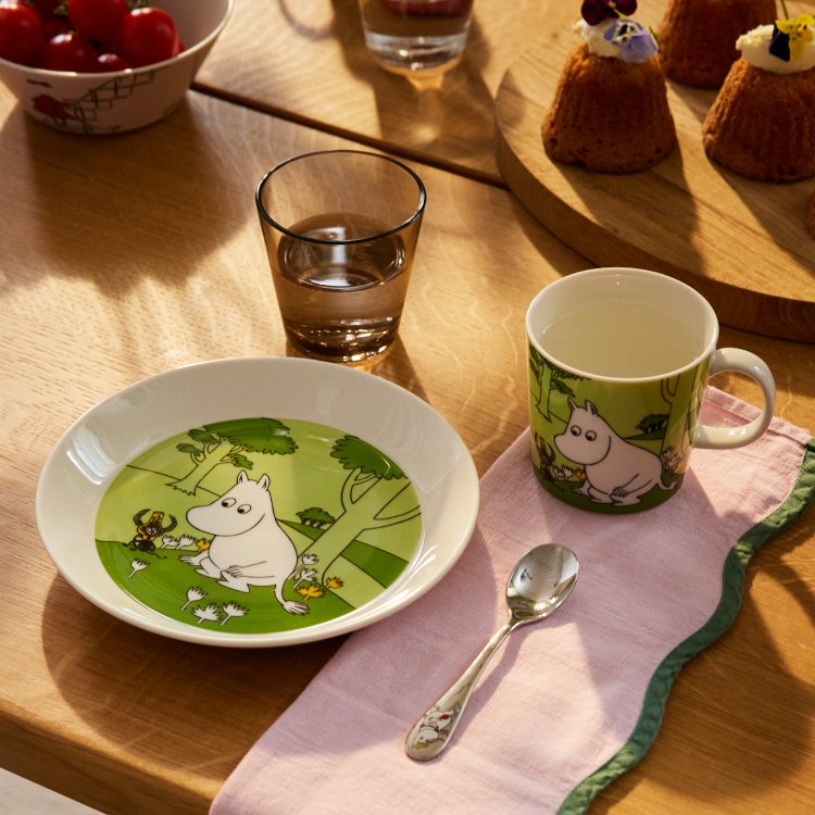 [서울=뉴시스] 현대백화점 목동점에서 열리는 무민 팝업의 무민 아라비아 제품(사진=현대백화점 제공) *재판매 및 DB 금지