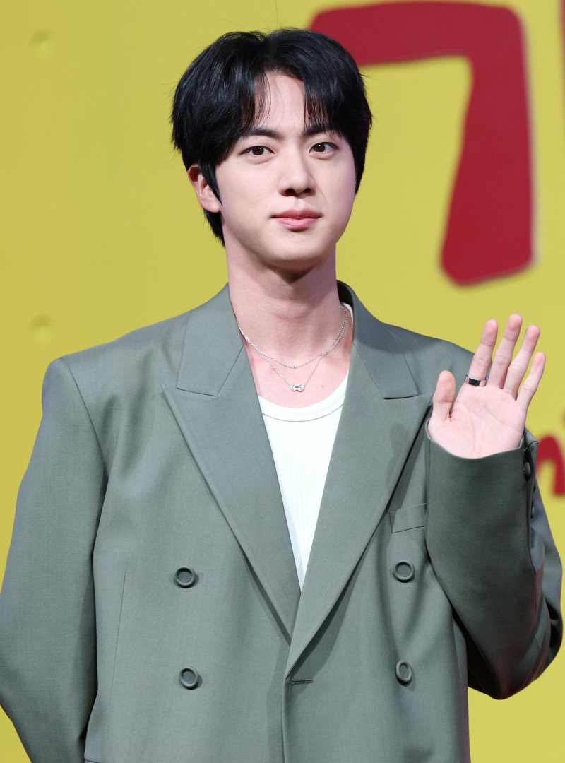 수익만 467억…BTS 진, 솔로 월드투어로 다시 쓴 신기록 [N초점] - 파이낸셜뉴스