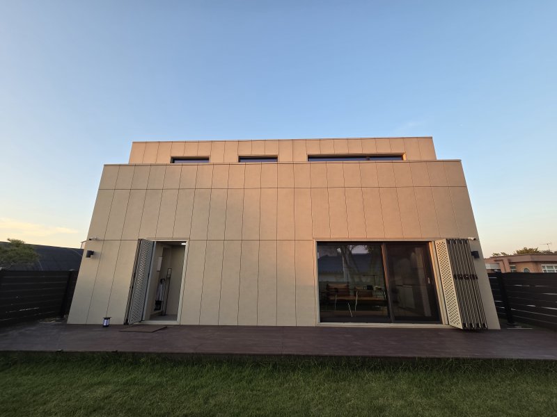 전북 김제시 '죽산모락' 내 LG 스마트코티지 '듀오맥스 45' 외관. 2025.10.23/뉴스1 ⓒ News1 박주평 기자