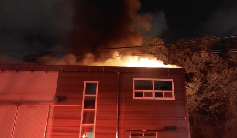 화재 현장. (경기도소방재난본부 제공. 재판매 및 DB 금지) 2025.10.25/뉴스1