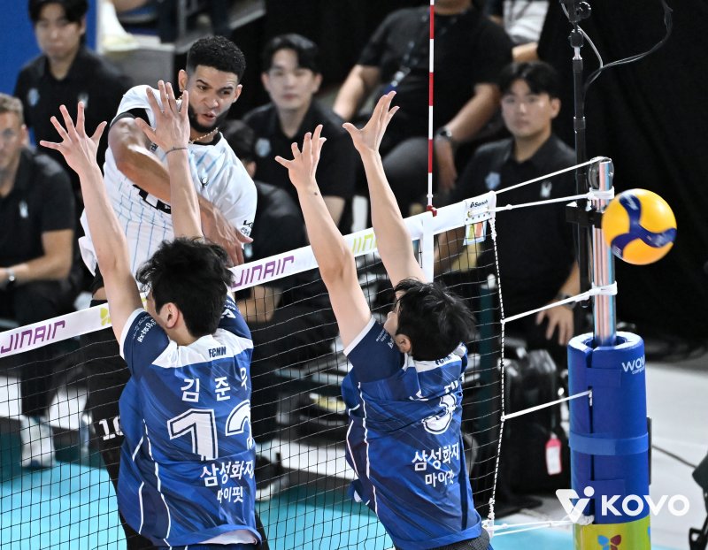 [서울=뉴시스]남자배구 현대캐피탈 레오. (사진=KOVO 제공)