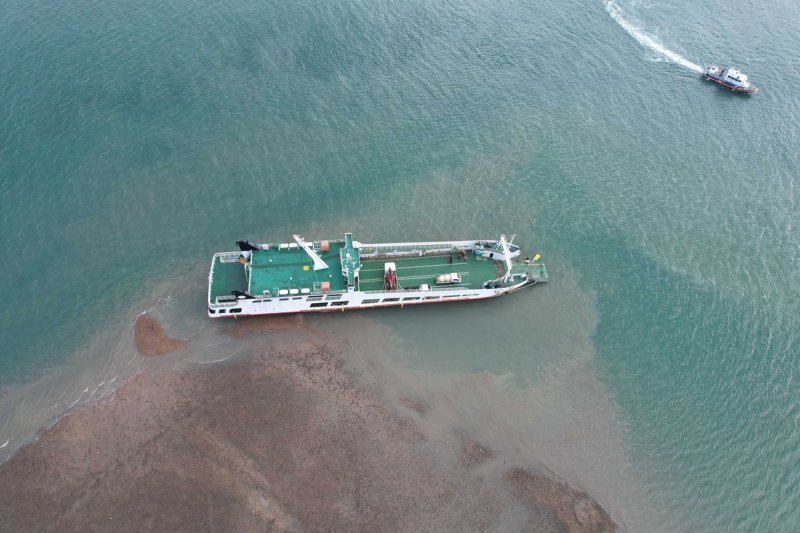 충남서 여객선 고립·구조…공장 화재 (출처=연합뉴스)