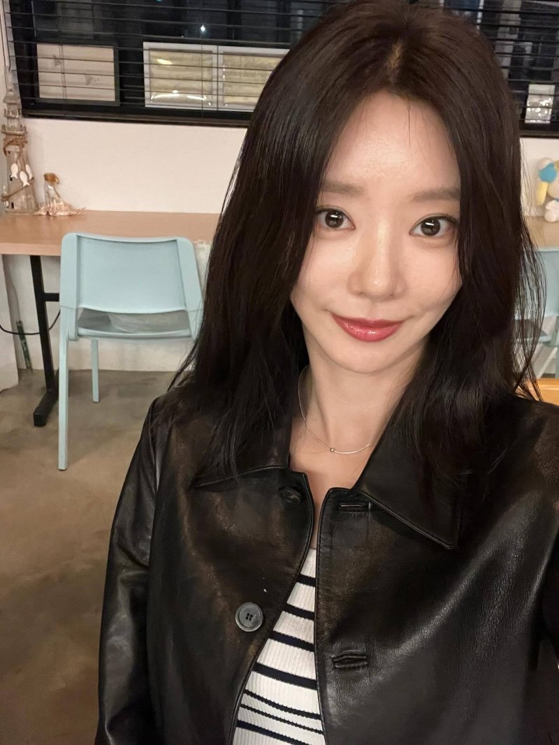 이주빈, 냉미녀의 정석…도도함 속 피어나는 미모 [N샷]