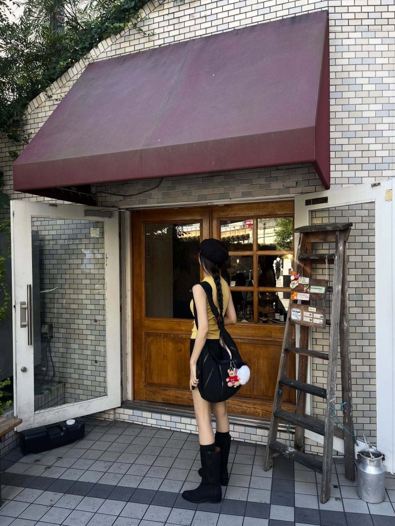 문가영, 역시 국보급 각선미…키치한 패션 스타일은 덤 [N샷]