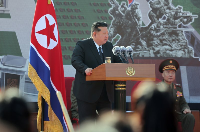 (평양 노동신문=뉴스1) = 북한 노동당 기관지 노동신문은 24일 "김정은 동지의 참관 아래 해외군사작전 전투위훈기념관 착공식이 23일 수도 평양에서 숭엄히 거행됐다"고 보도했다. [국내에서만 사용가능. 재배포 금지. DB 금지. For Use Only in the Republic of Korea. Redistribution Prohibited] rodongphoto@news1.kr