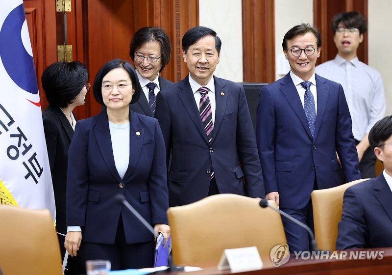 경제관계장관회의 참석하는 구윤철 부총리 (출처=연합뉴스)