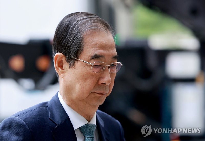 법정 향하는 한덕수 전 총리 (출처=연합뉴스)