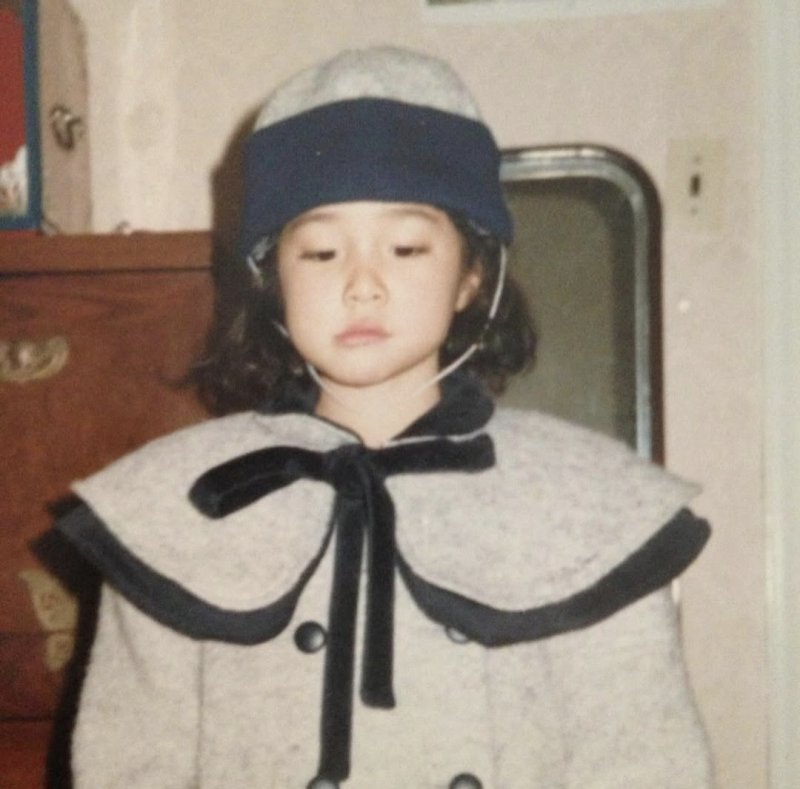 [서울=뉴시스] 배우 이민정이 어린 시절 사진을 공개했다. (사진=이민정 인스타그램 캡처) 2025.10.26. photo@newsis.com *재판매 및 DB 금지