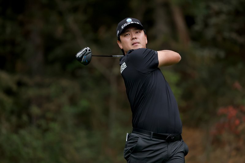 제네시스 챔피언십 정상에 오른 이정환. (KPGA 제공)