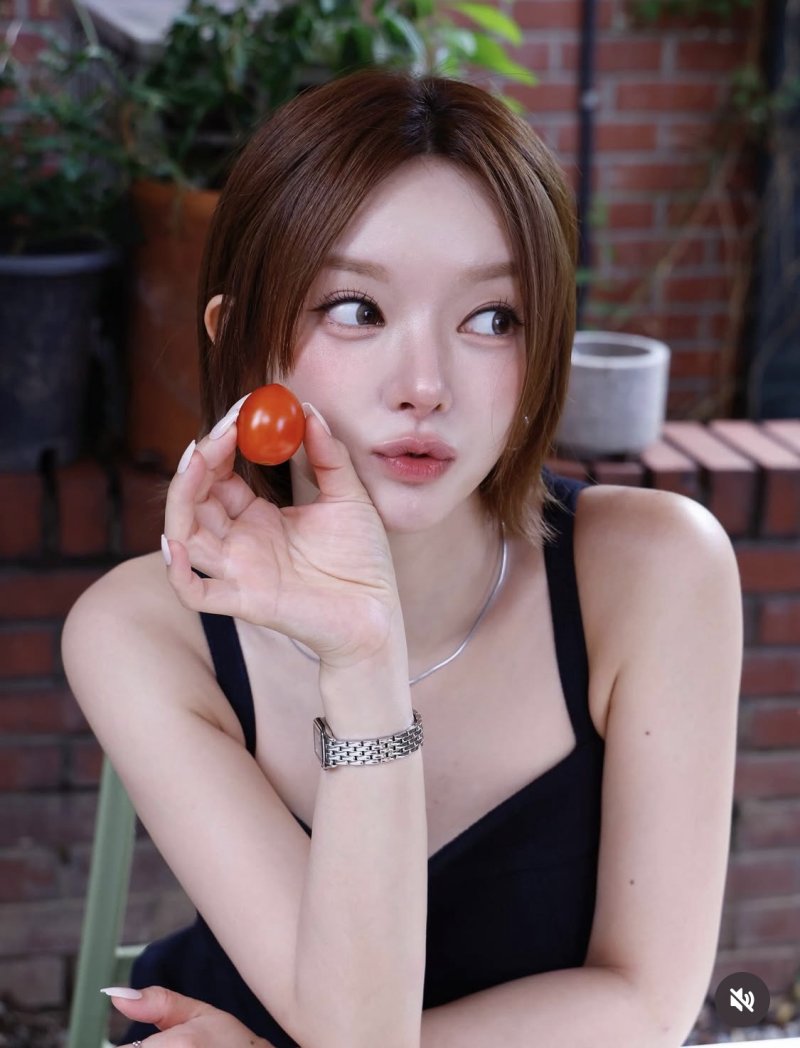 AOA 출신 초아, 확 달라진 분위기…물오른 비주얼 [N샷]