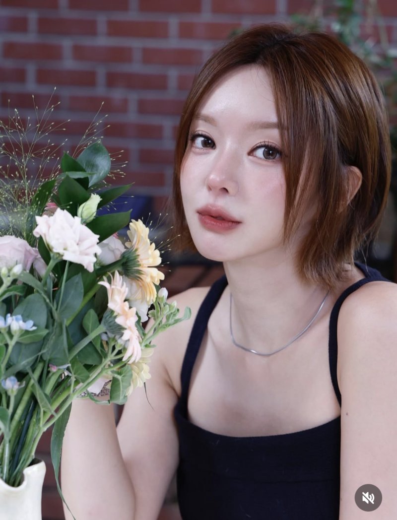 AOA 출신 초아, 확 달라진 분위기…물오른 비주얼 [N샷]