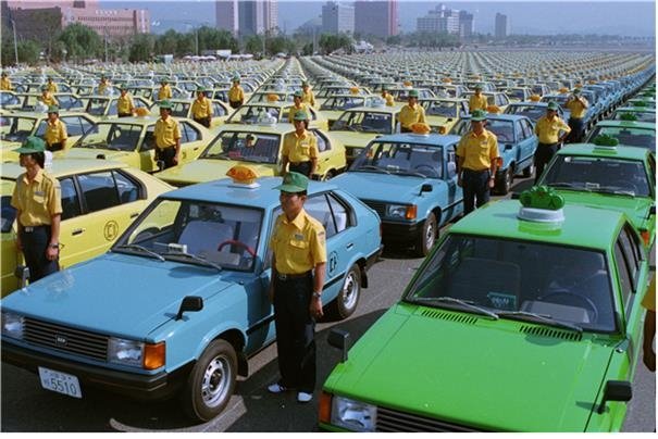 1982년 9월 17일 여의도광장 개인택시 발대식 (출처=연합뉴스)