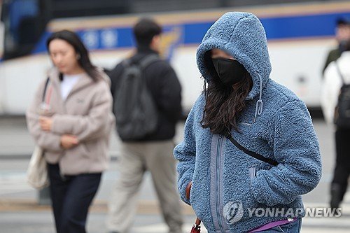 대구·경북 기온 '뚝' 낮 최고 14도…"건강 관리 유의해야" (출처=연합뉴스)