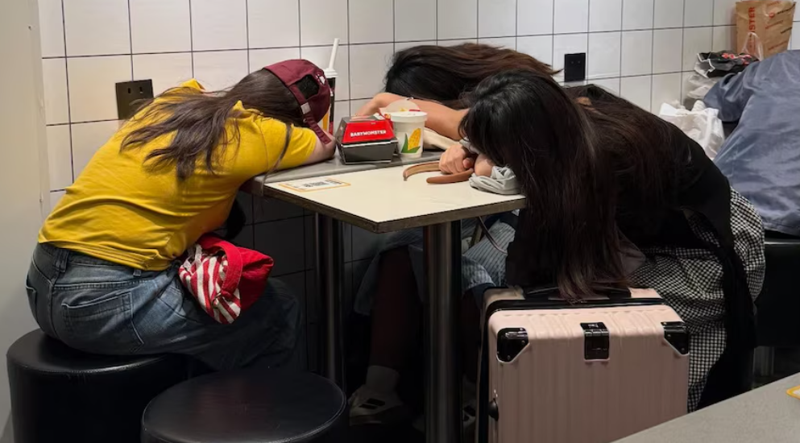 "홍콩 여행 2박3일 15만원 썼다" 젊은이들이 돈 절약하는 황당 비법