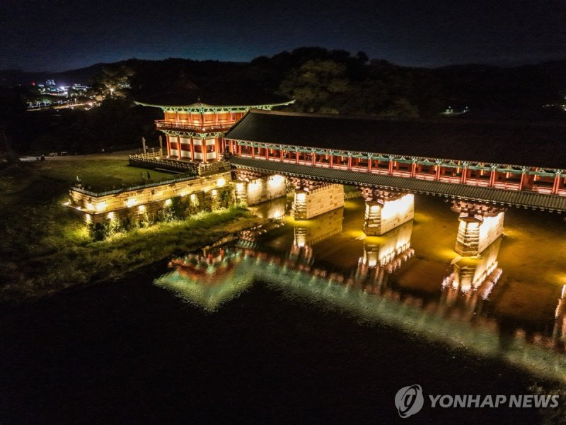 경주 월정교 야경 (출처=연합뉴스)