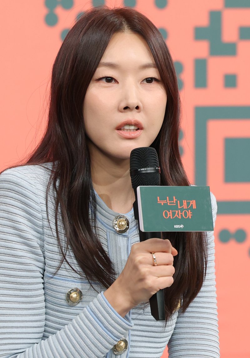 한혜진 "화려하지만 외로운 직업, 고독감 연애로 풀었다" [N현장]