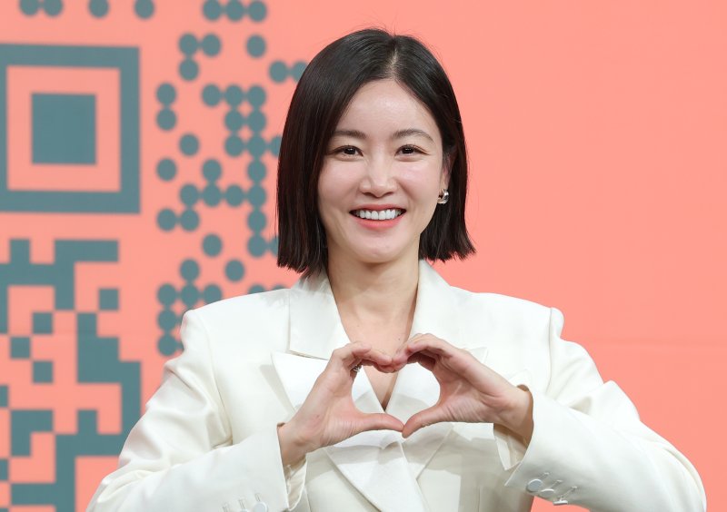 "왜 연하남에 빠지는지 깨달아"…한혜진·황우슬혜 푹 빠진 '누내여'(종합)