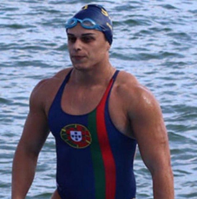 여자부 대회 싹쓸이 '성전환 수영선수' 공개된 사진이 ㅎㄷㄷ