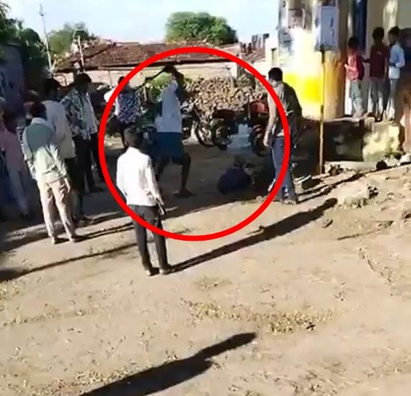 딸 불륜남 몽둥이로 폭행해 숨지게 한 父·오빠... 인도 '충격'