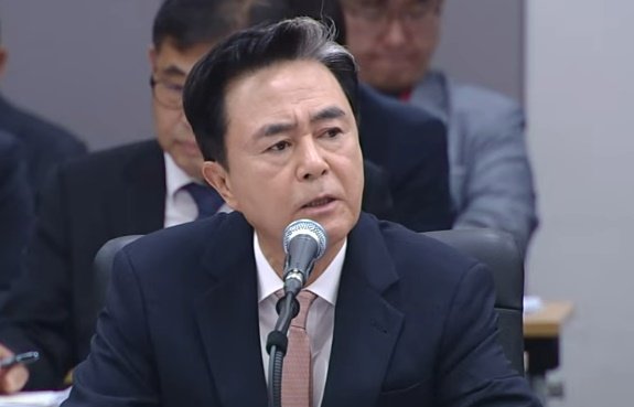 [홍성=뉴시스] 김태흠 충남도지사가 27일 충남도청에서 열린 국회 행정안전위원회 국정감사에 출석해 발언을 하고 있다. (사진=국회방송 갈무리) 2025.10.27 photo@newsis.com *재판매 및 DB 금지