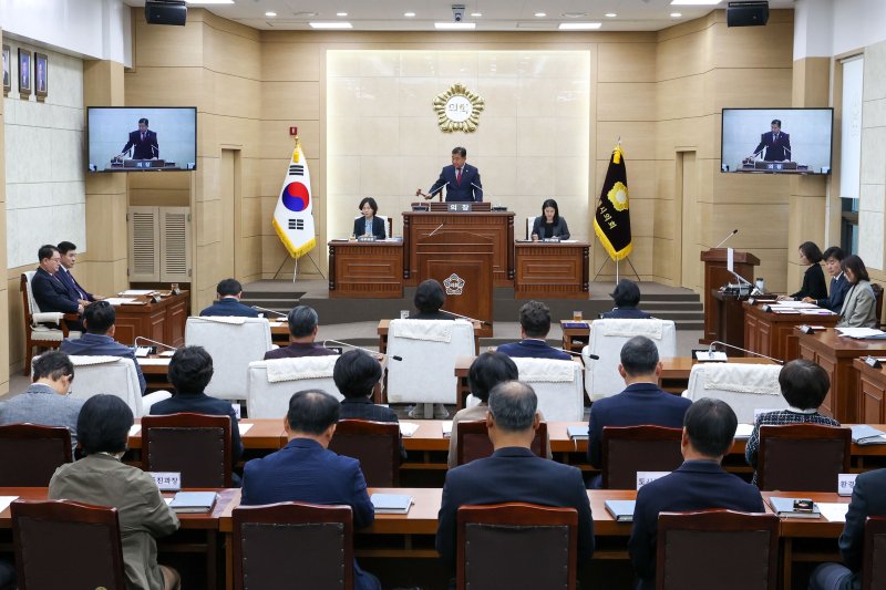 계룡시의회가 27일부터 29일까지 3일간의 일정으로 제184회 임시회를 개회했다. (계룡시의회 제공.재판매 및 DB금지)/뉴스1