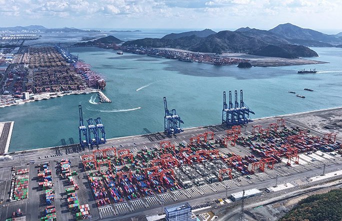 완전 자동화 부두를 지향하며 조성된 부산신항 7부두 모습. (부산항만공사 제공. 재판매 및 DB금지)