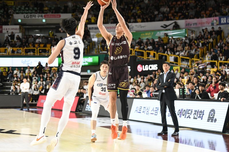 [서울=뉴시스] 프로농구 창원 LG의 칼 타마요. (사진=KBL 제공) *재판매 및 DB 금지