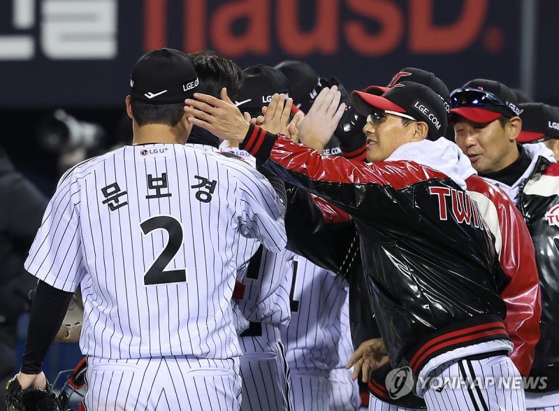 염경엽 '문보경, 오늘의 MVP' (출처=연합뉴스)