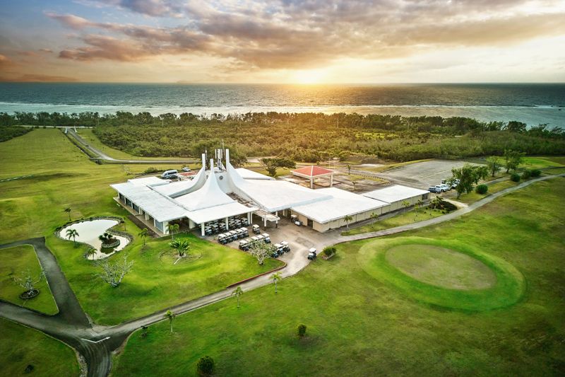 "인생샷 보장" 골프 감성 깨우는 바다 위 그린 성지... 컨트리클럽 오브 더 퍼시픽(CCP Guam)