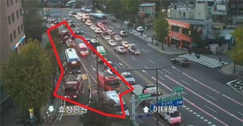 서울 용산구 삼각지역 인근 시내버스 냉각수 사고 /사진=연합뉴스