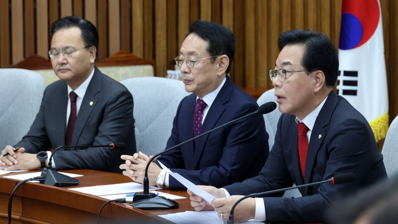 국민의힘 바카라 토토 사이트 원내대표가 28일 서울 여의도 국회에서 열린 국정감사 대책회의에서 발언하고 있다. 사진=서동일 기자