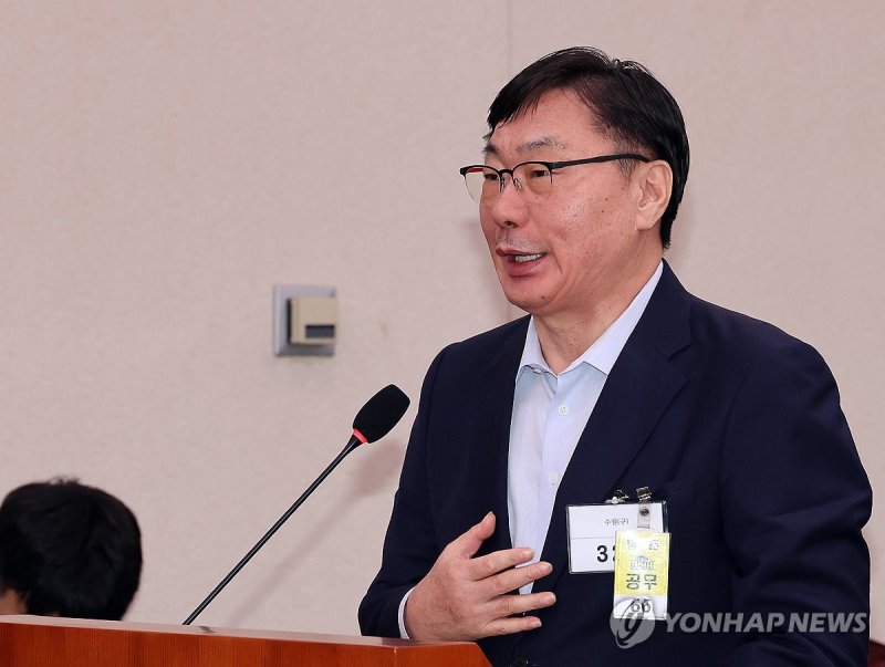 답하는 이화영 전 경기도 평화부지사 (출처=연합뉴스)