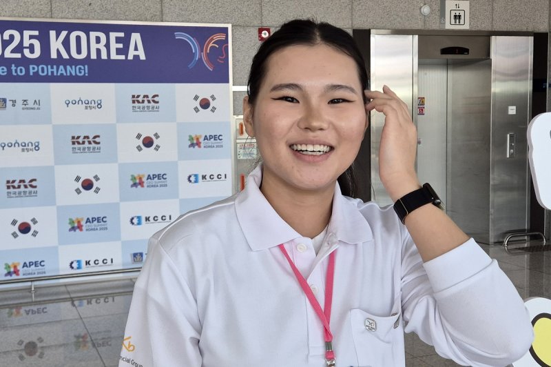 자원봉사 나선 나랑후양 (출처=연합뉴스)