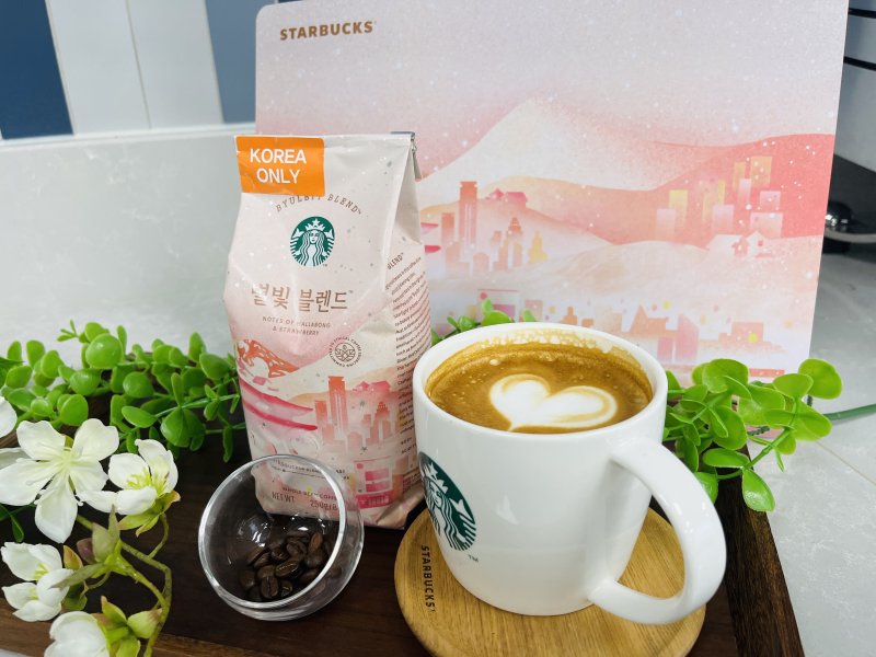 스타벅스 코리아가 단독 출시한 원두 별빛 블렌드 2025.10.28/ 뉴스1 박혜연 기자 ⓒ 뉴스1